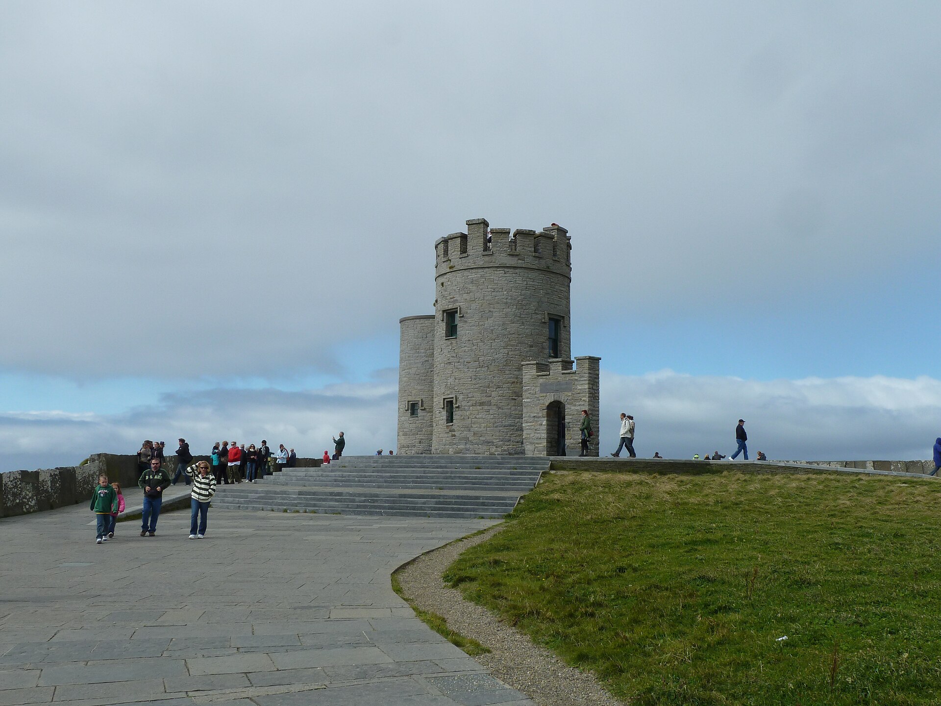Torre O’Brien nos Cliffs of Moher, no condado de Clare, Irlanda.